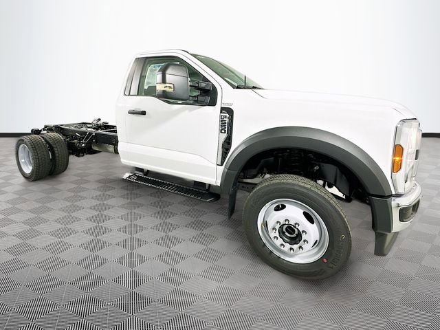 New 2026 Ford F550 4x4 Regular Cab Super Duty image 3