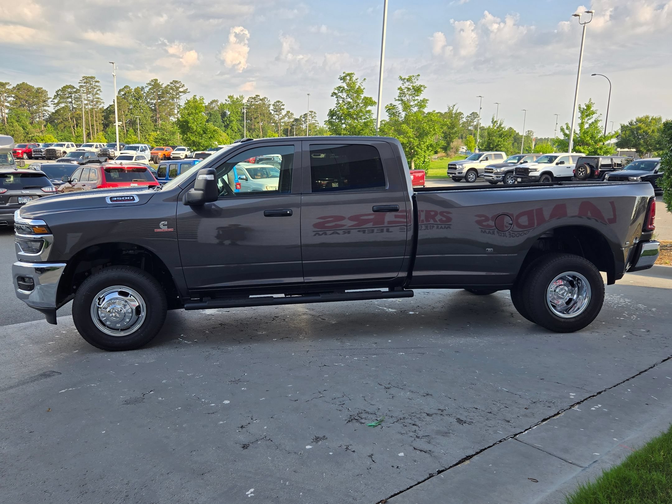 New 2026 RAM 3500 Tradesman AWD/4WD image 4