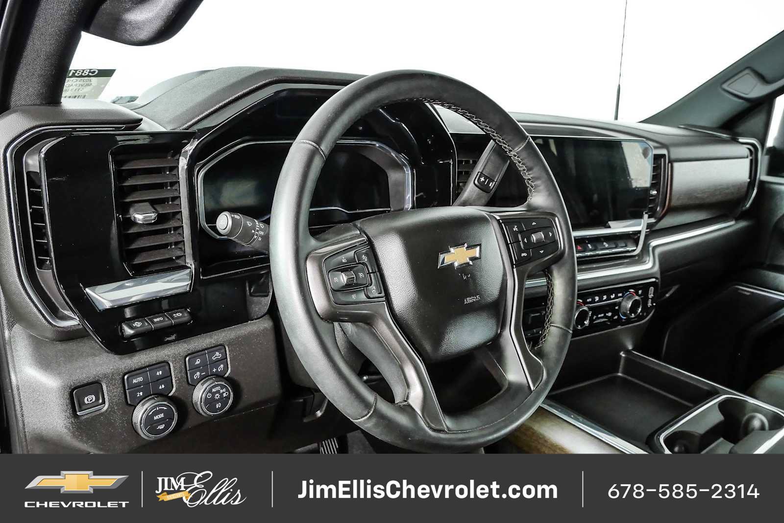 Certified 2025 Chevrolet Silverado 2500 High Country w/ High Country Premium Package AWD/4WD image 4