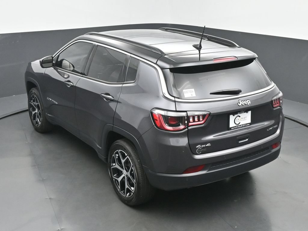 Used 2024 Jeep Compass Limited w/ Sun and Sound Group AWD/4WD image 44