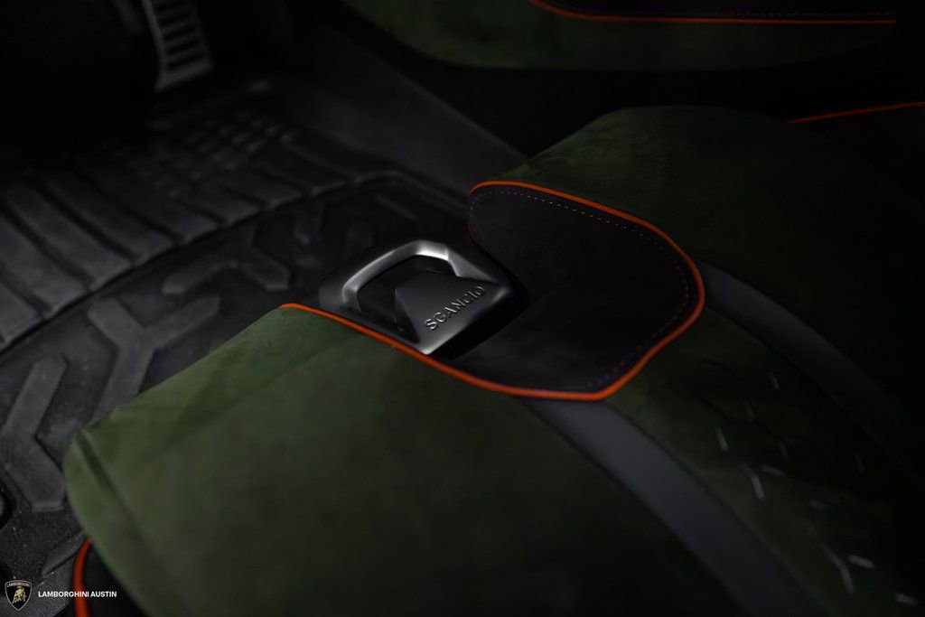 Used 2024 Lamborghini Huracan Sterrato image 34