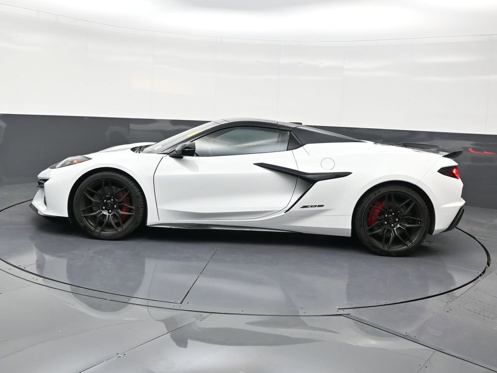 Used 2026 Chevrolet Corvette Z06 image 2
