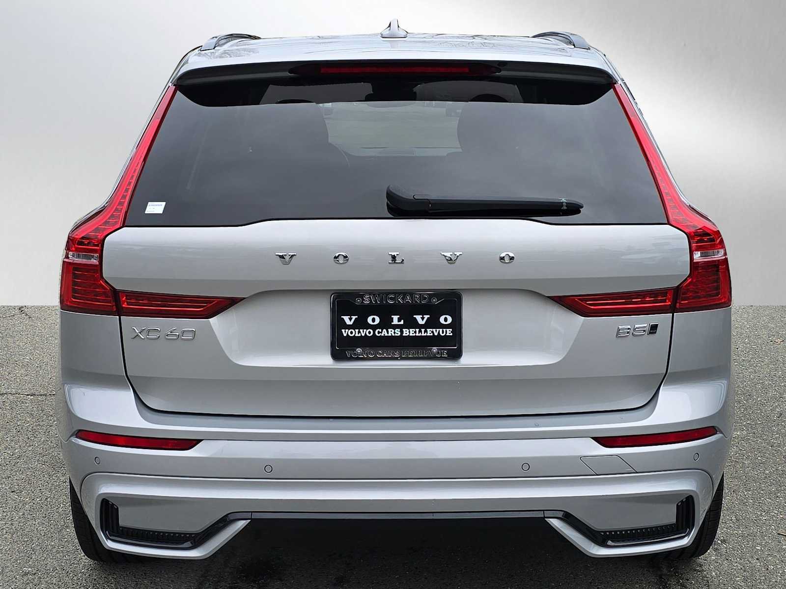 Certified 2023 Volvo XC60 B5 Ultimate AWD/4WD image 5