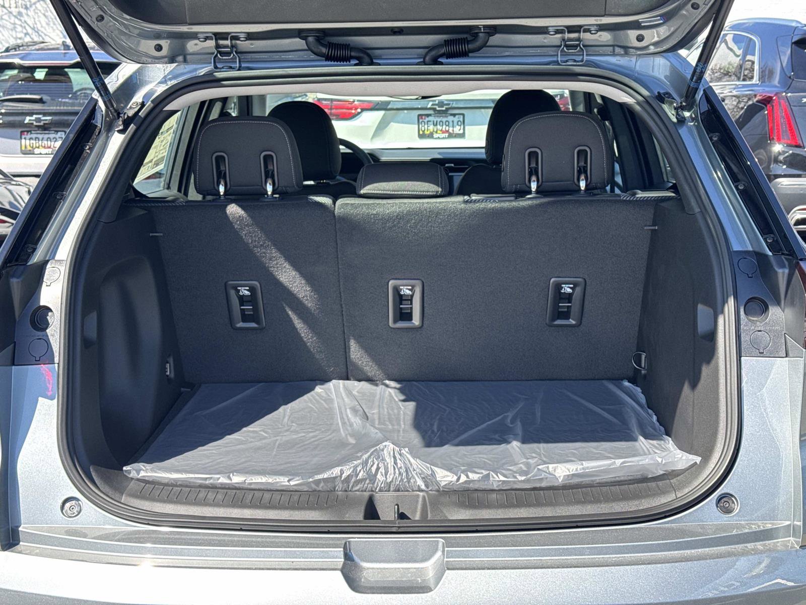 New 2027 Chevrolet Bolt LT w/ Comfort Package image 13