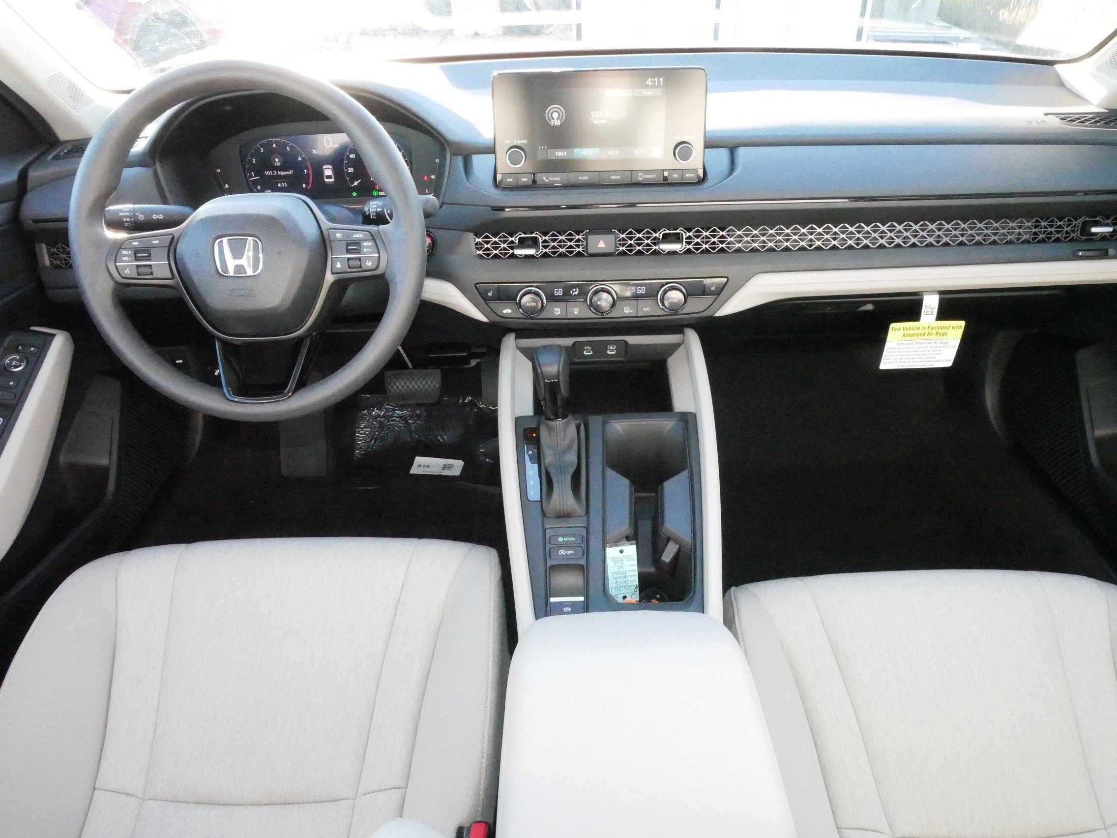 Certified 2025 Honda Accord SE image 10
