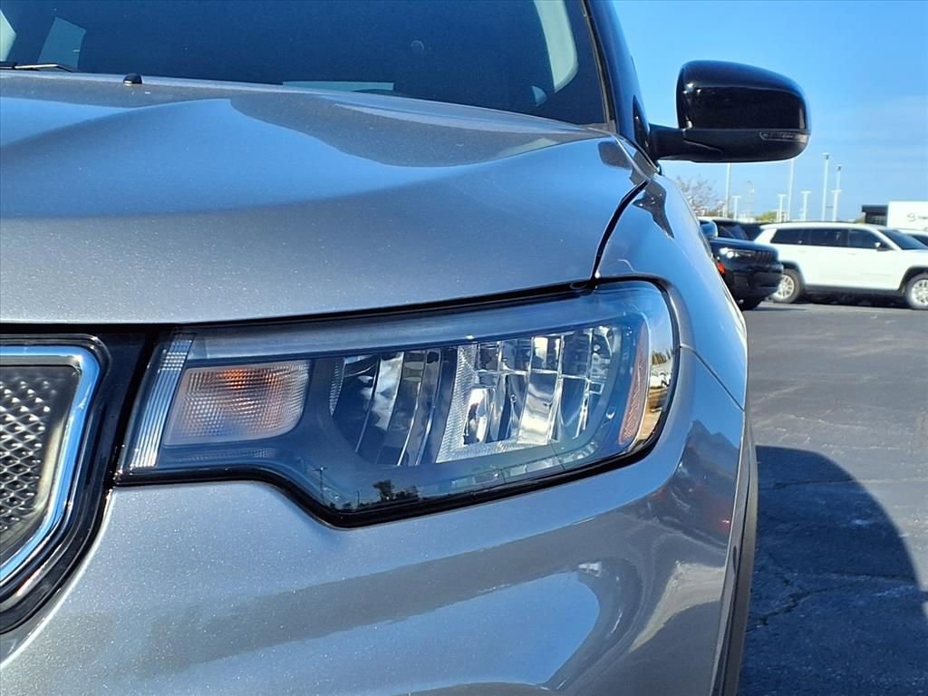 Certified 2022 Jeep Compass Limited image 22