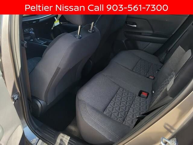 New 2025 Nissan Kicks SV w/ Illumination Package image 16
