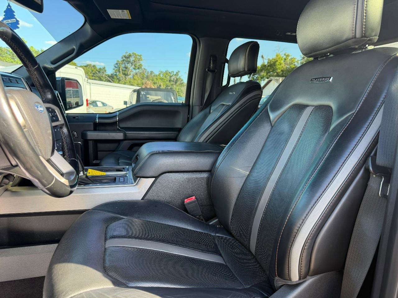 Used 2018 Ford F150 Platinum w/ Equipment Group 701A Luxury AWD/4WD image 12