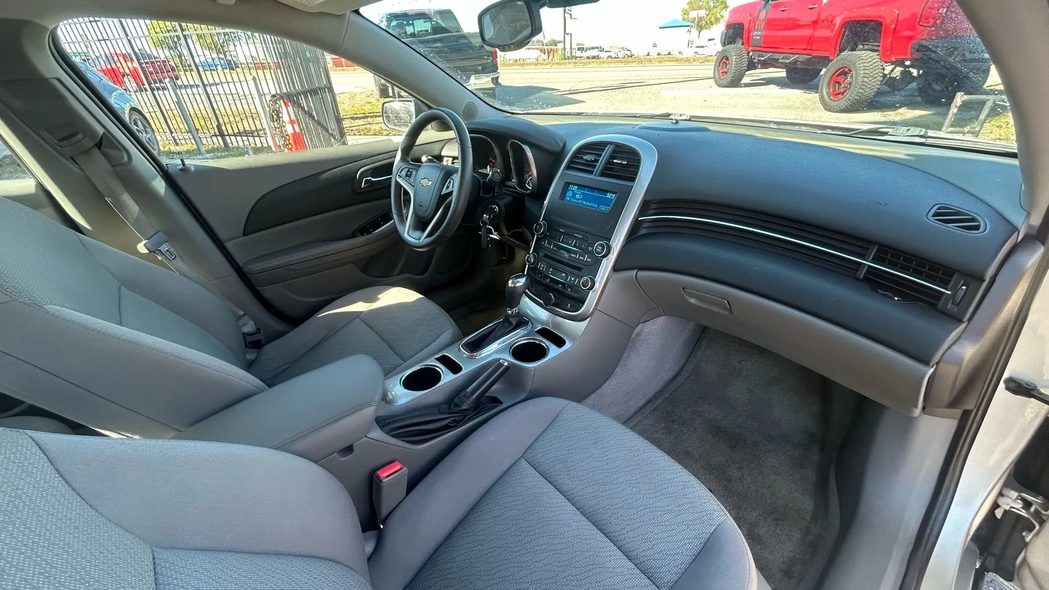 Used 2014 Chevrolet Malibu LS FWD image 12