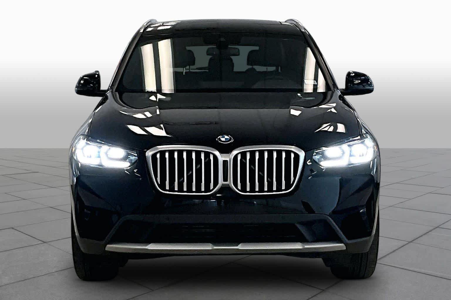 Used 2023 BMW X3 sDrive30i w/ Premium Package w/ZPA RWD image 3