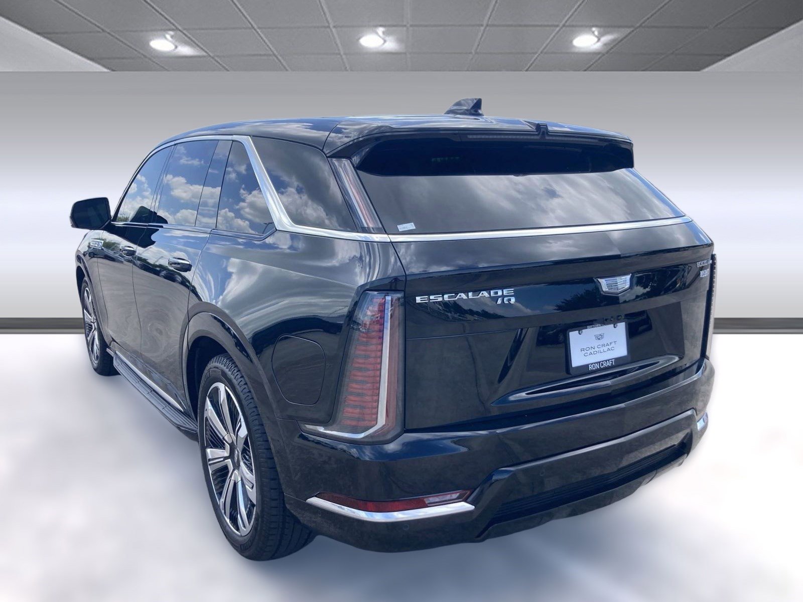 New 2026 Cadillac Escalade IQ Luxury 1 w/ LPO, Floor Liner Package image 3