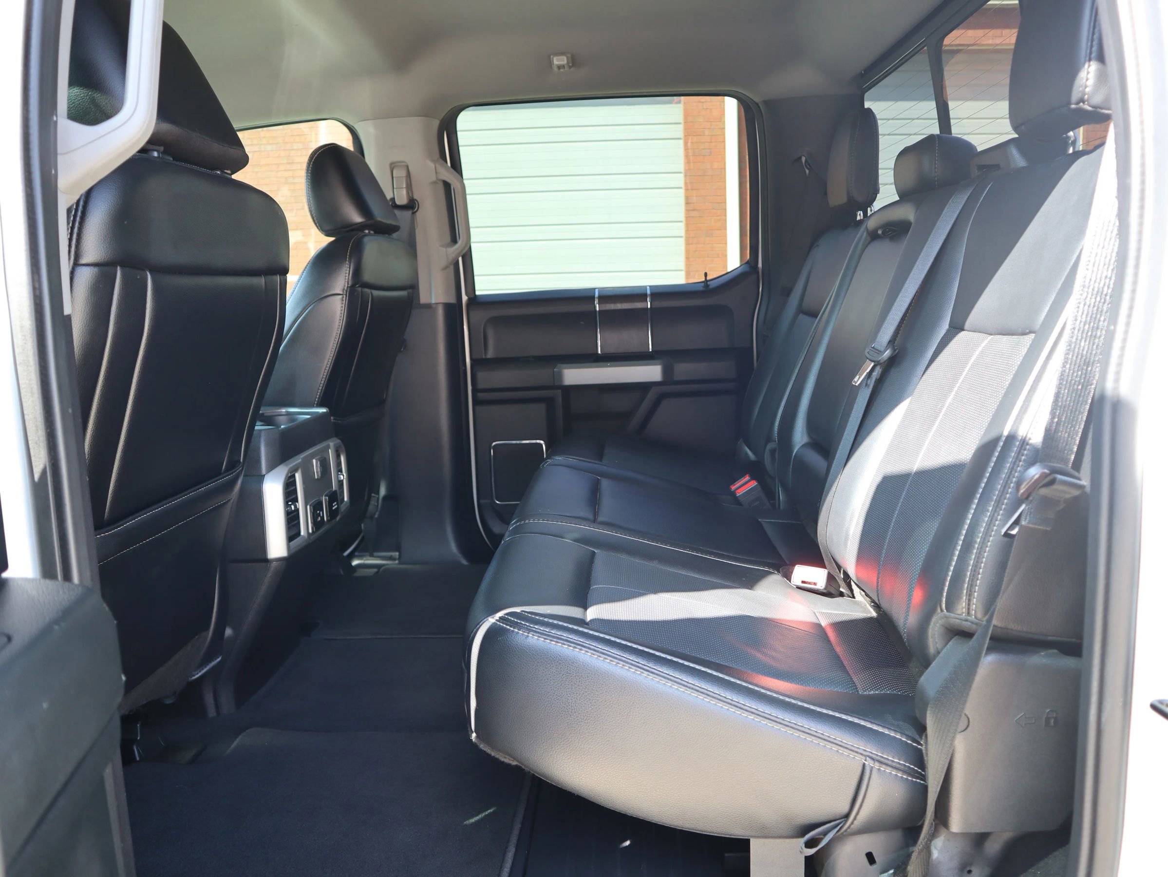 Used 2021 Ford F350 Lariat w/ Lariat Ultimate Package image 13