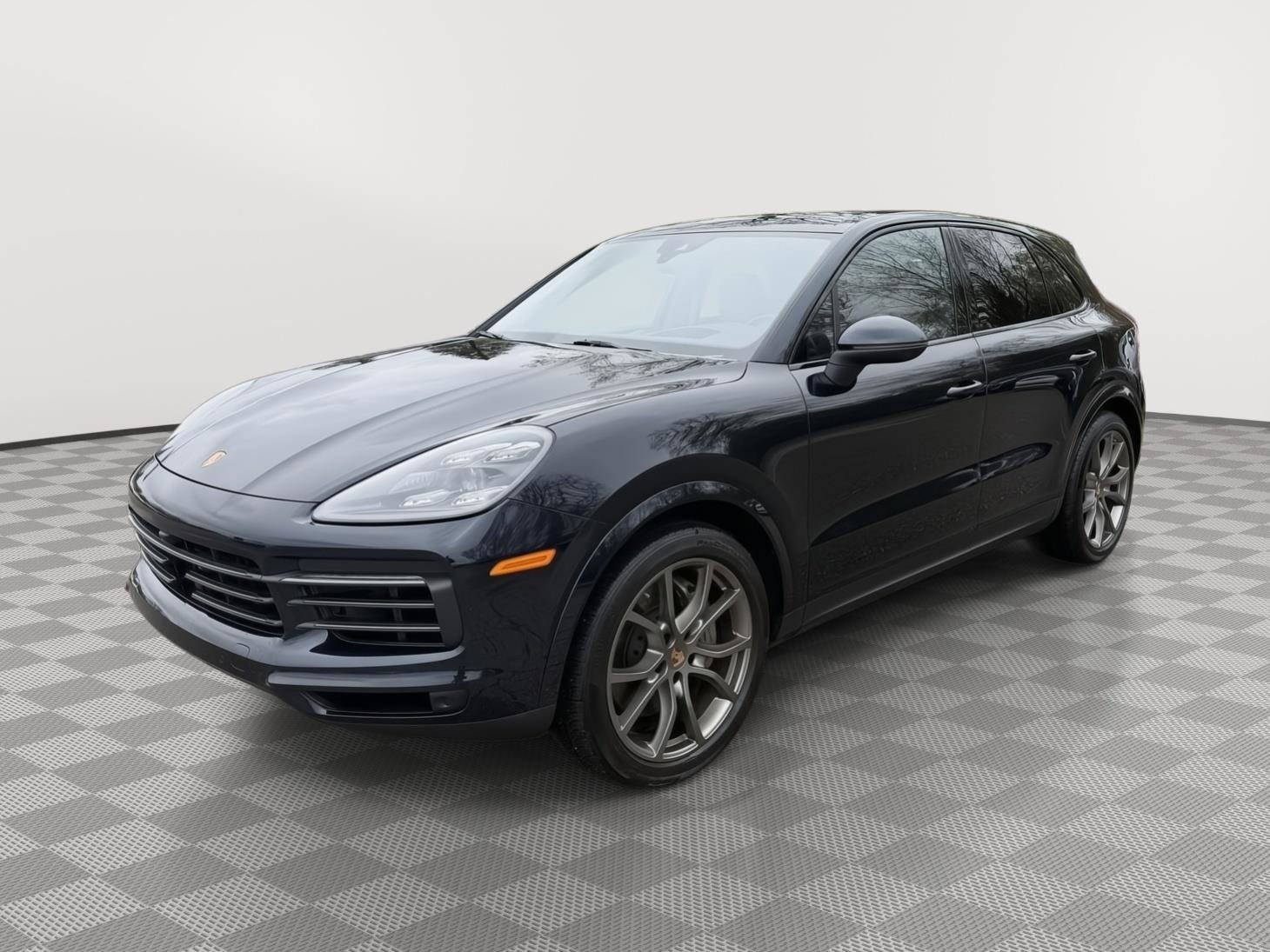 Used 2023 Porsche Cayenne S Platinum AWD/4WD image 6