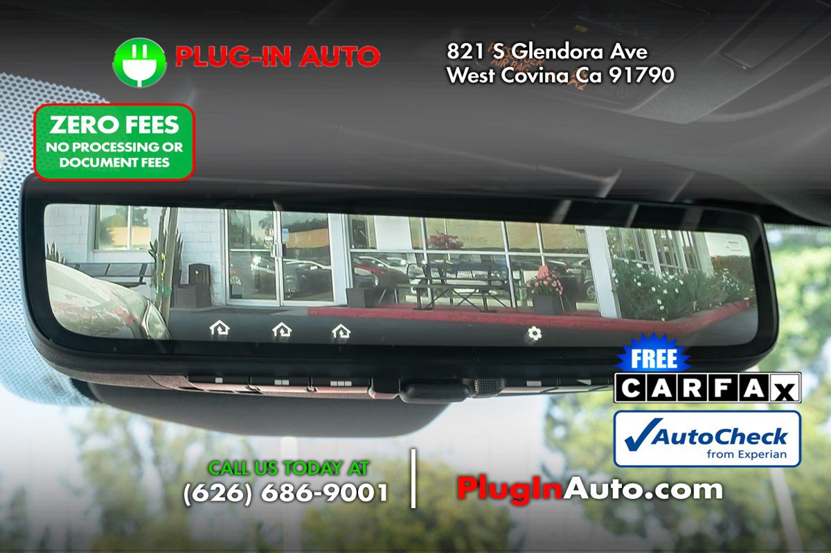 Used 2023 Subaru Solterra AWD image 33