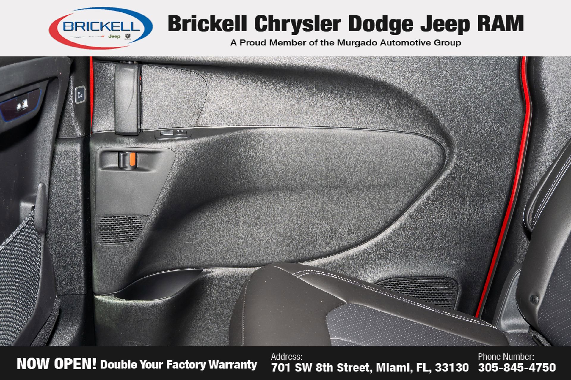 New 2026 Chrysler Pacifica Select image 11