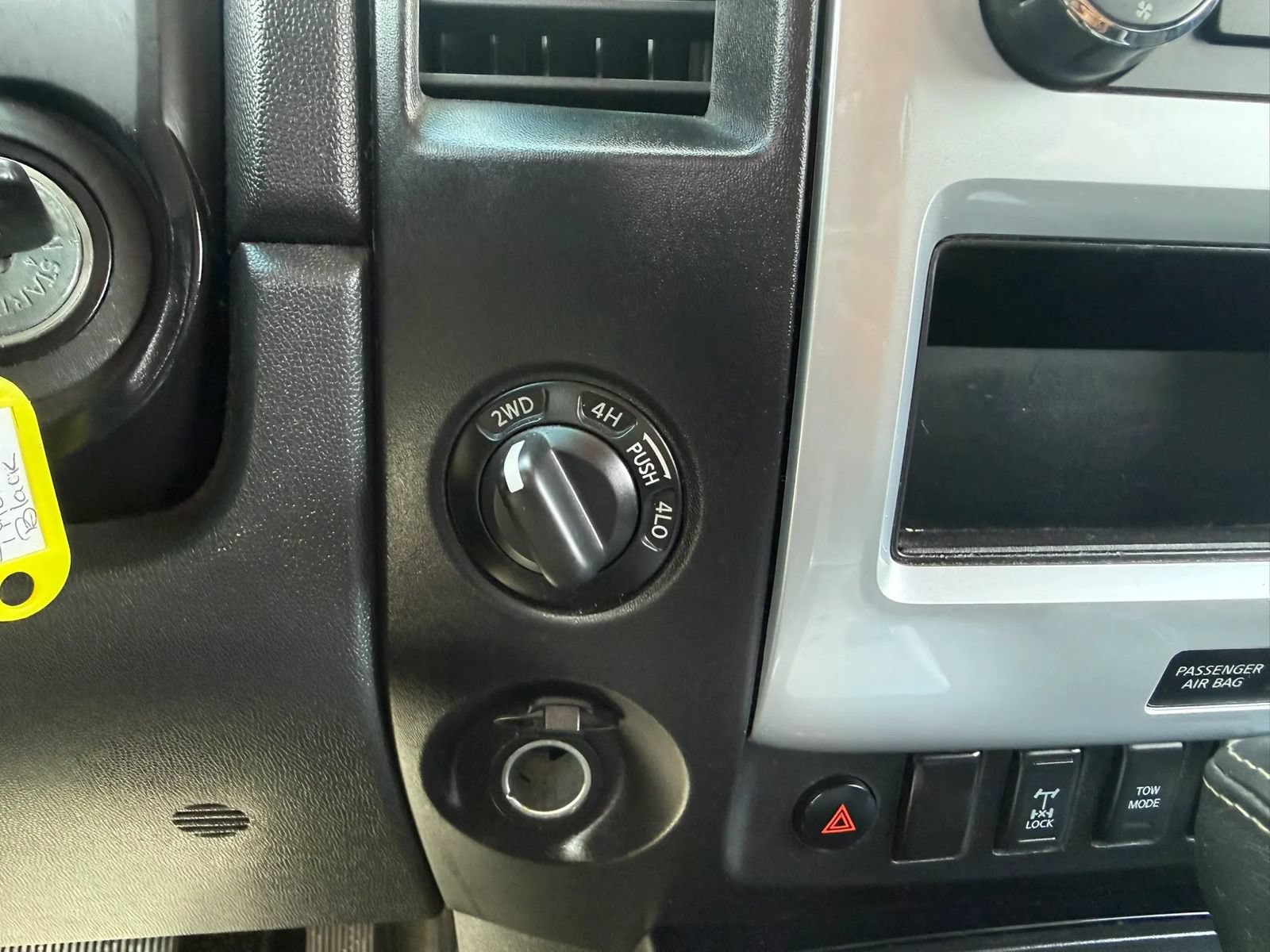 Used 2014 Nissan Titan PRO-4X AWD/4WD image 15