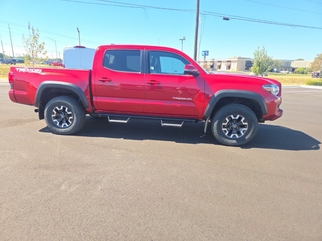 Used 2019 Toyota Tacoma TRD Off-Road AWD/4WD image 25