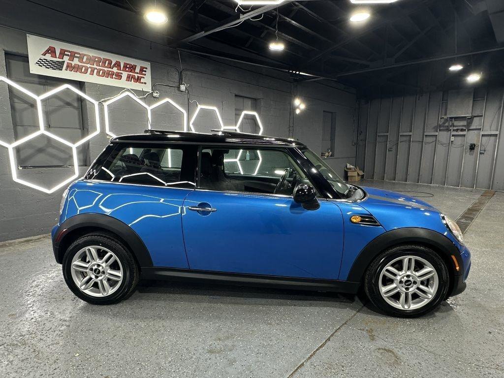 Used 2012 MINI Cooper Hardtop image 5
