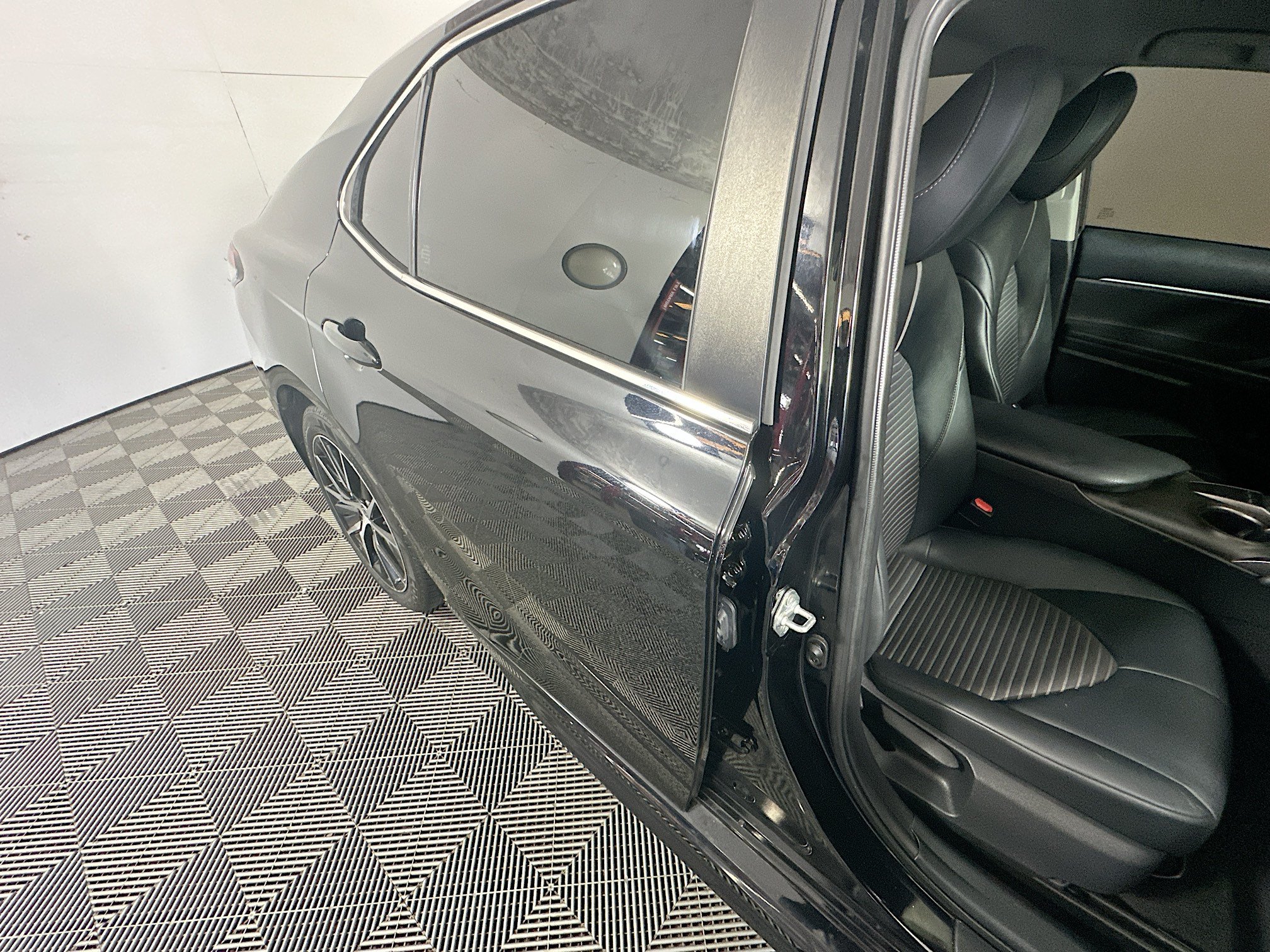 Used 2023 Toyota Camry SE FWD image 27