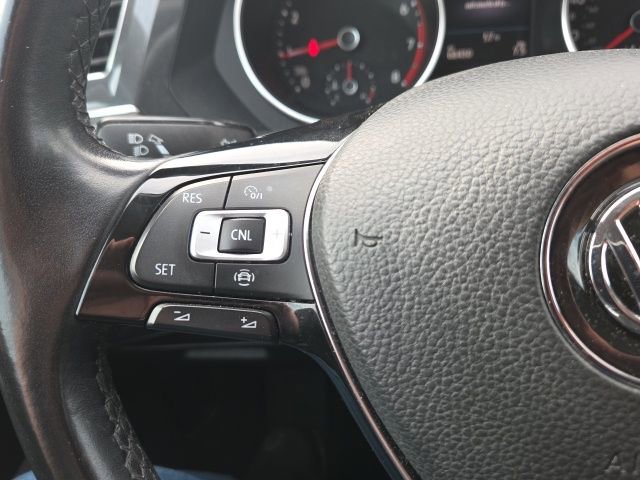 Used 2019 Volkswagen Tiguan SE AWD/4WD image 35