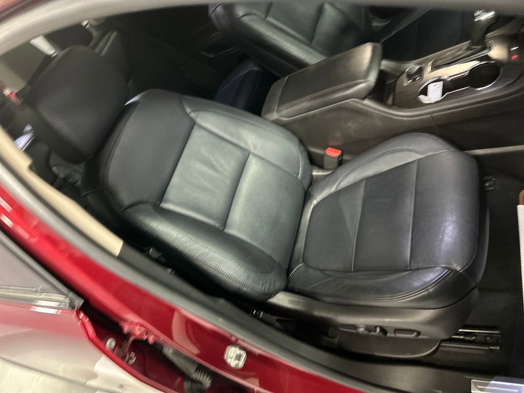 Used 2018 GMC Acadia SLT w/ LPO, Protection Package image 24