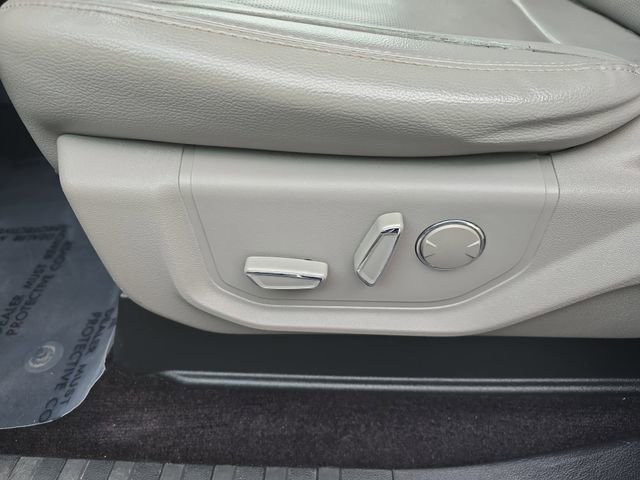 Used 2017 Ford F150 Lariat w/ Equipment Group 501A Mid image 25