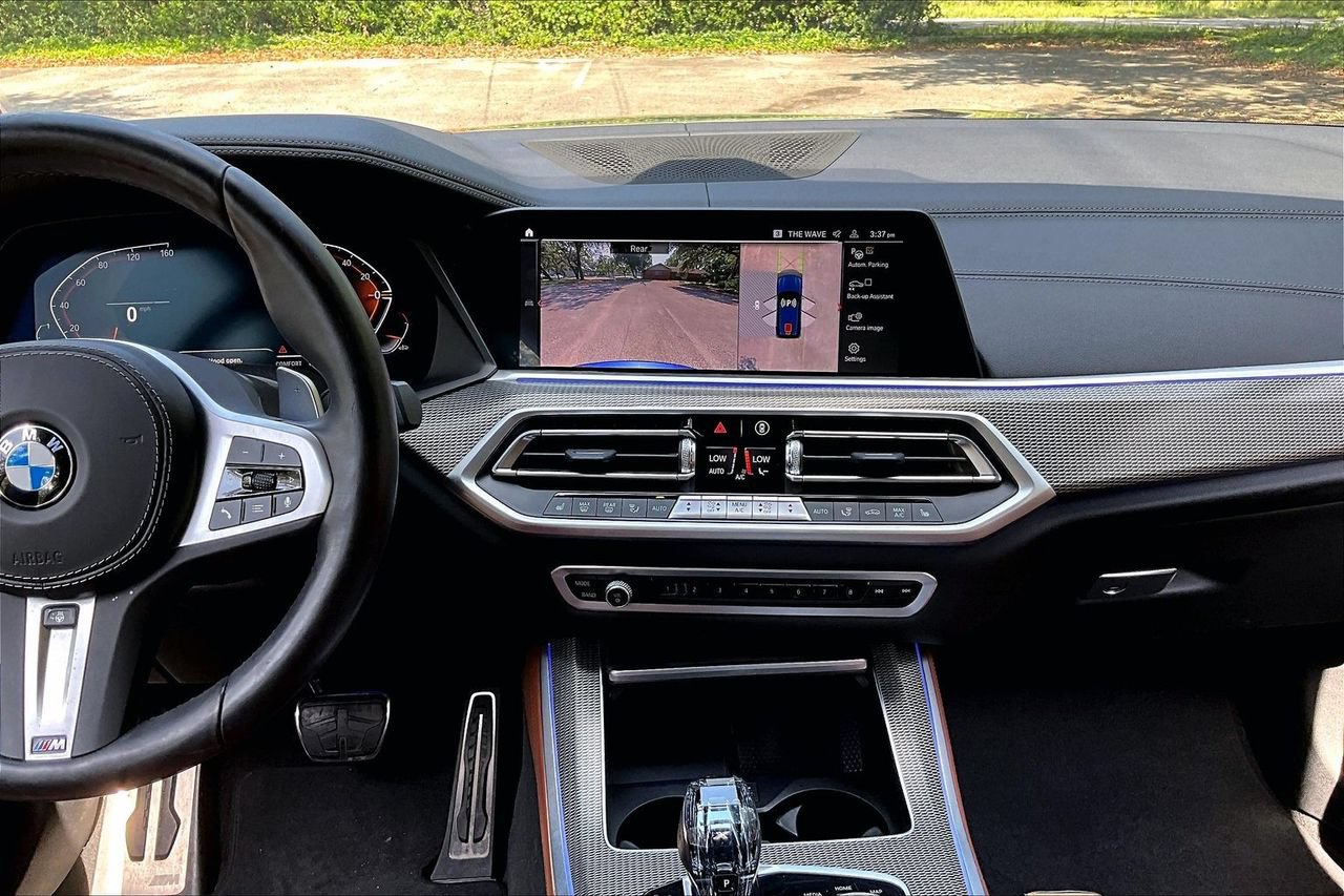 Used 2022 BMW X5 sDrive40i w/ M Sport Package RWD image 9
