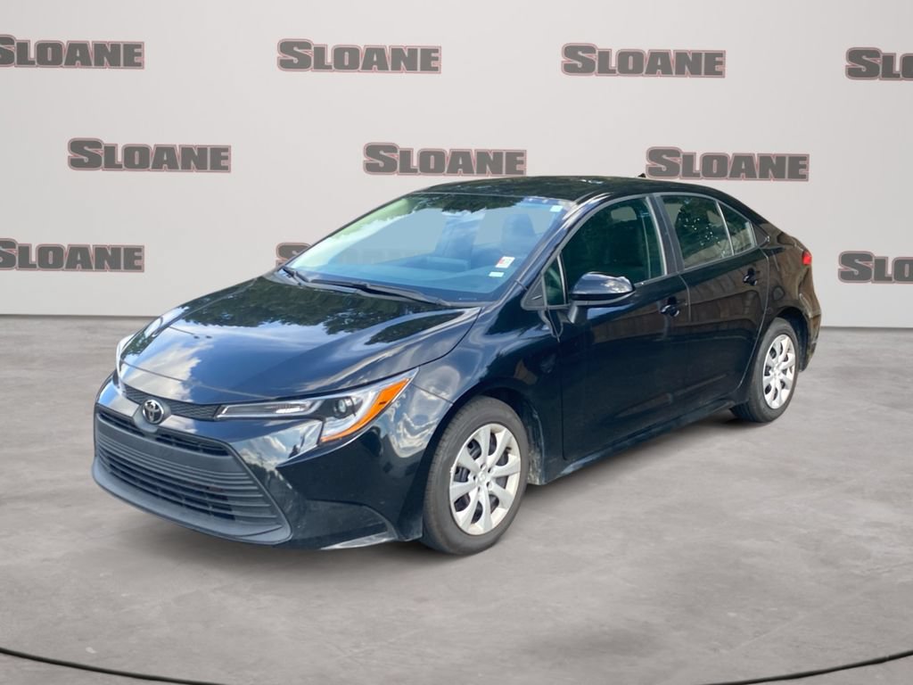 Used 2024 Toyota Corolla LE FWD image 1