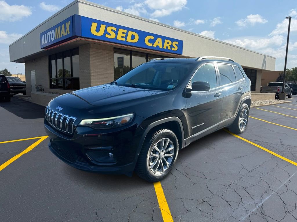 Used 2021 Jeep Cherokee Latitude Lux w/ Comfort/Convenience Group AWD/4WD image 1