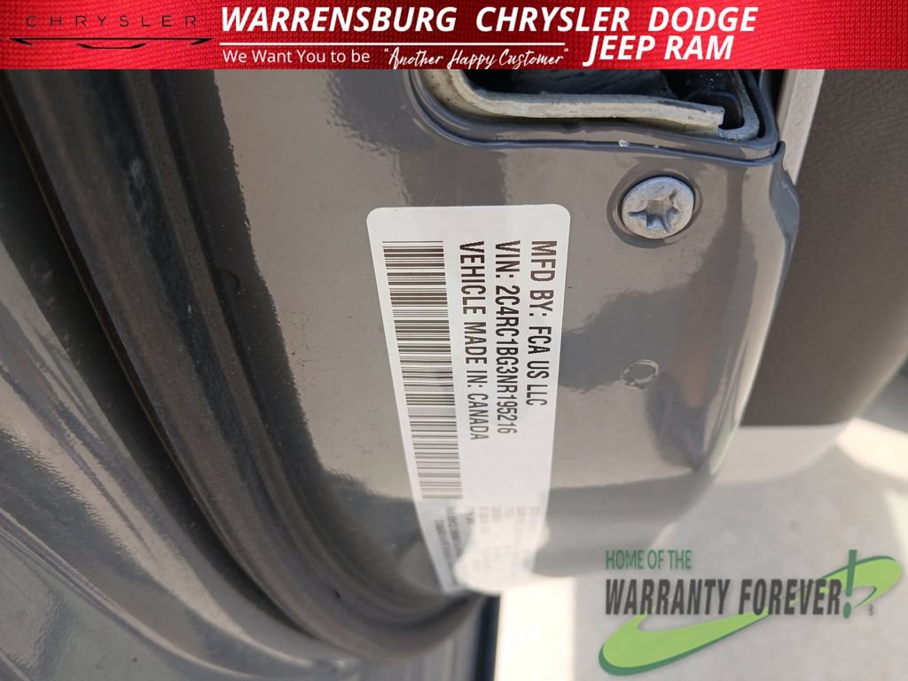 Used 2022 Chrysler Pacifica Touring-L FWD image 11