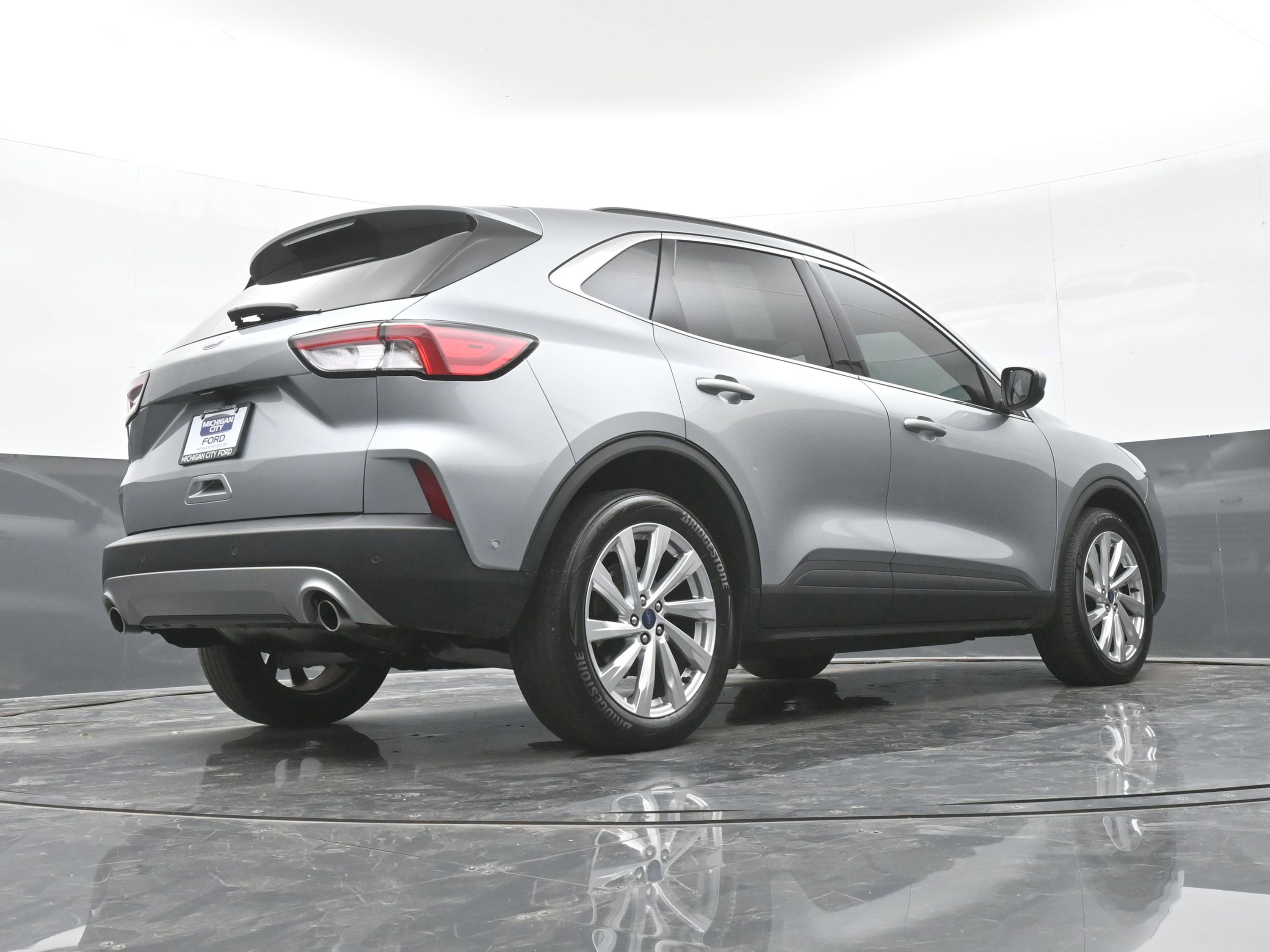 Used 2022 Ford Escape Titanium w/ Titanium Elite Package image 44