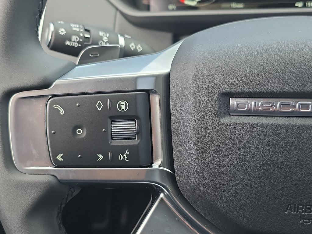New 2026 Land Rover Discovery S AWD/4WD image 19