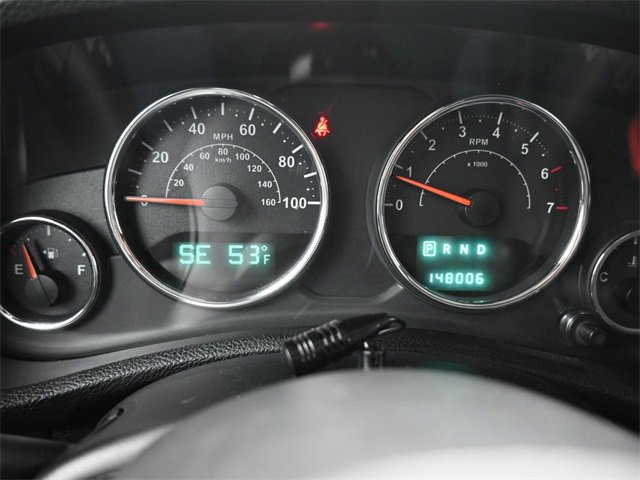 Used 2014 Jeep Wrangler Unlimited Sahara w/ Connectivity Group image 26