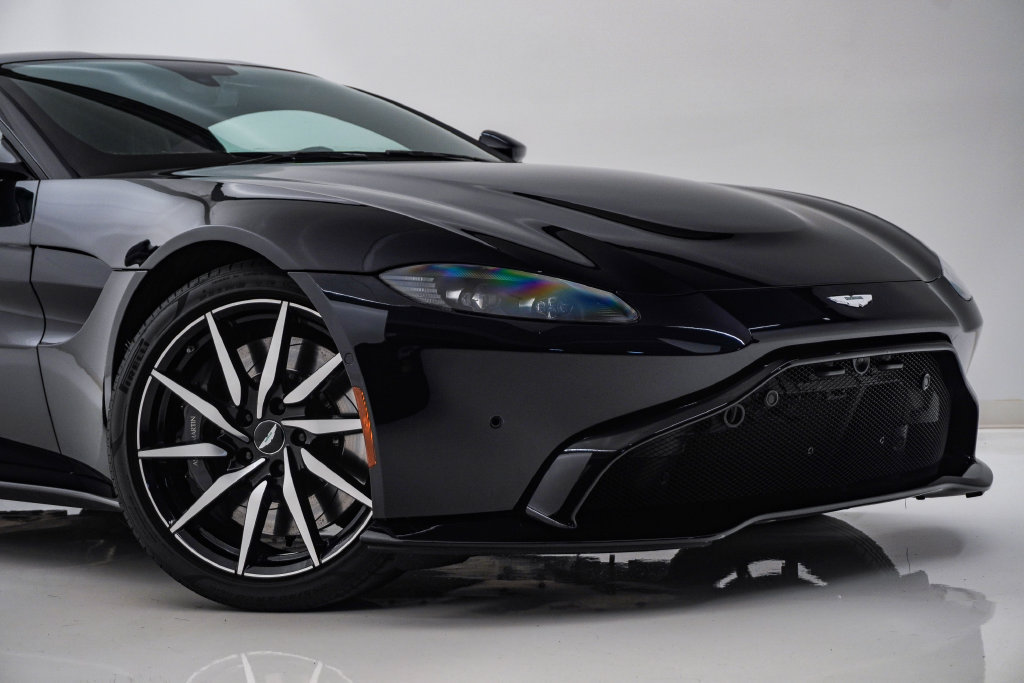 Used 2019 Aston Martin V8 Vantage Coupe RWD image 4