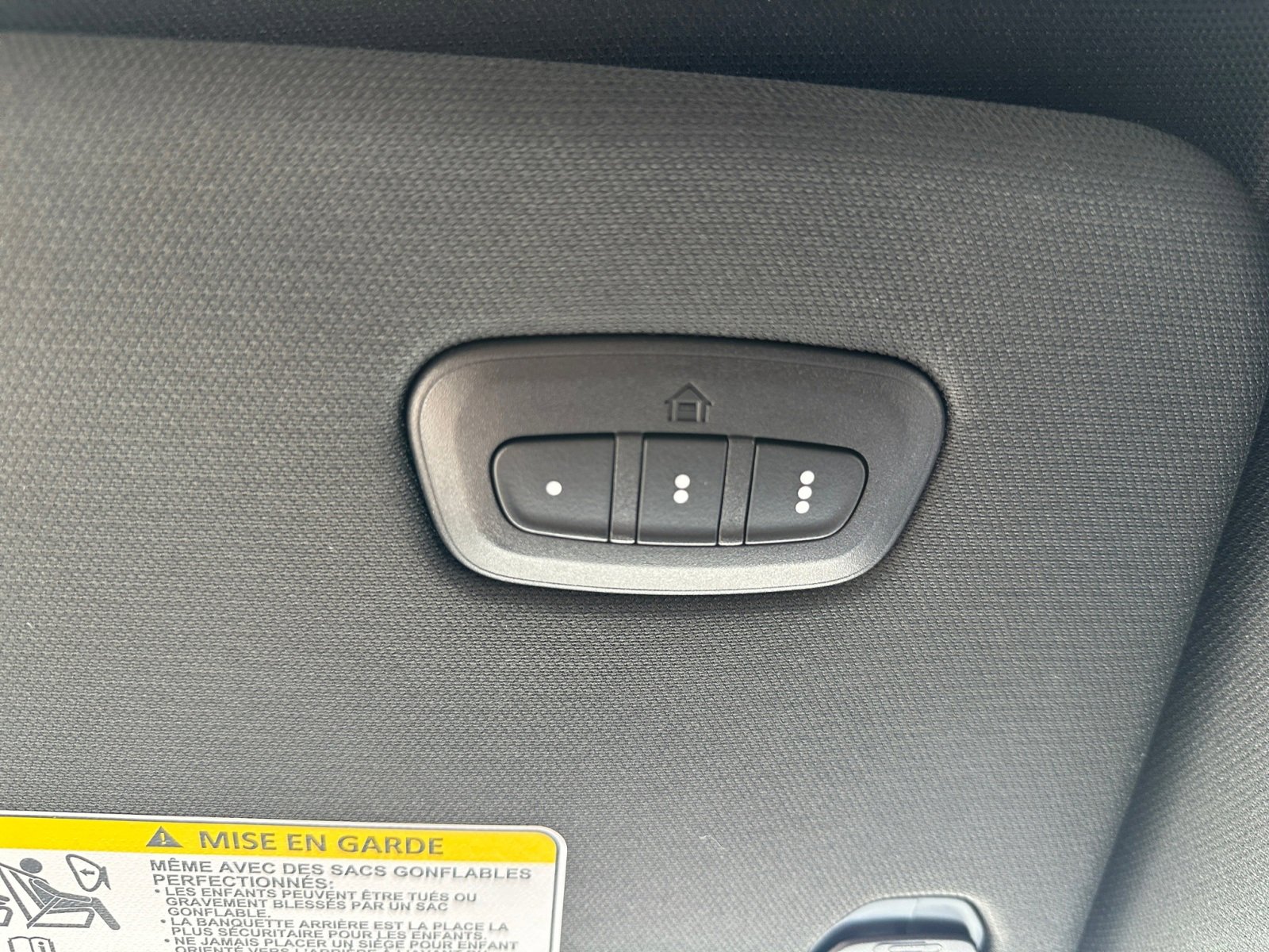 New 2026 RAM 1500 4x4 Crew Cab image 32