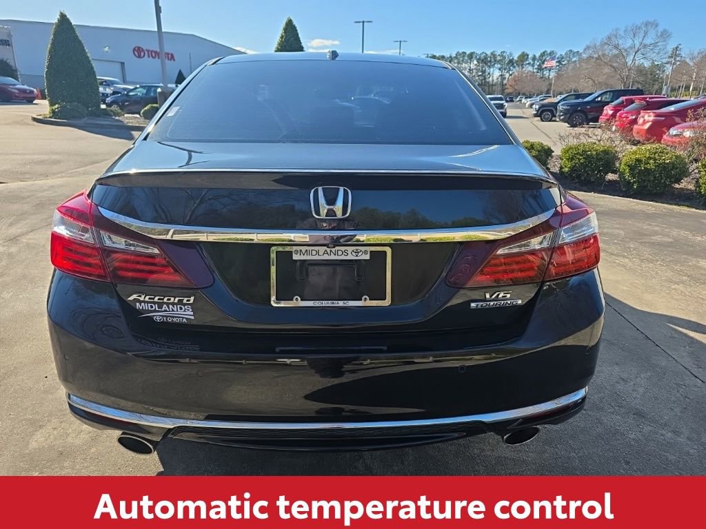 Used 2017 Honda Accord Touring image 5