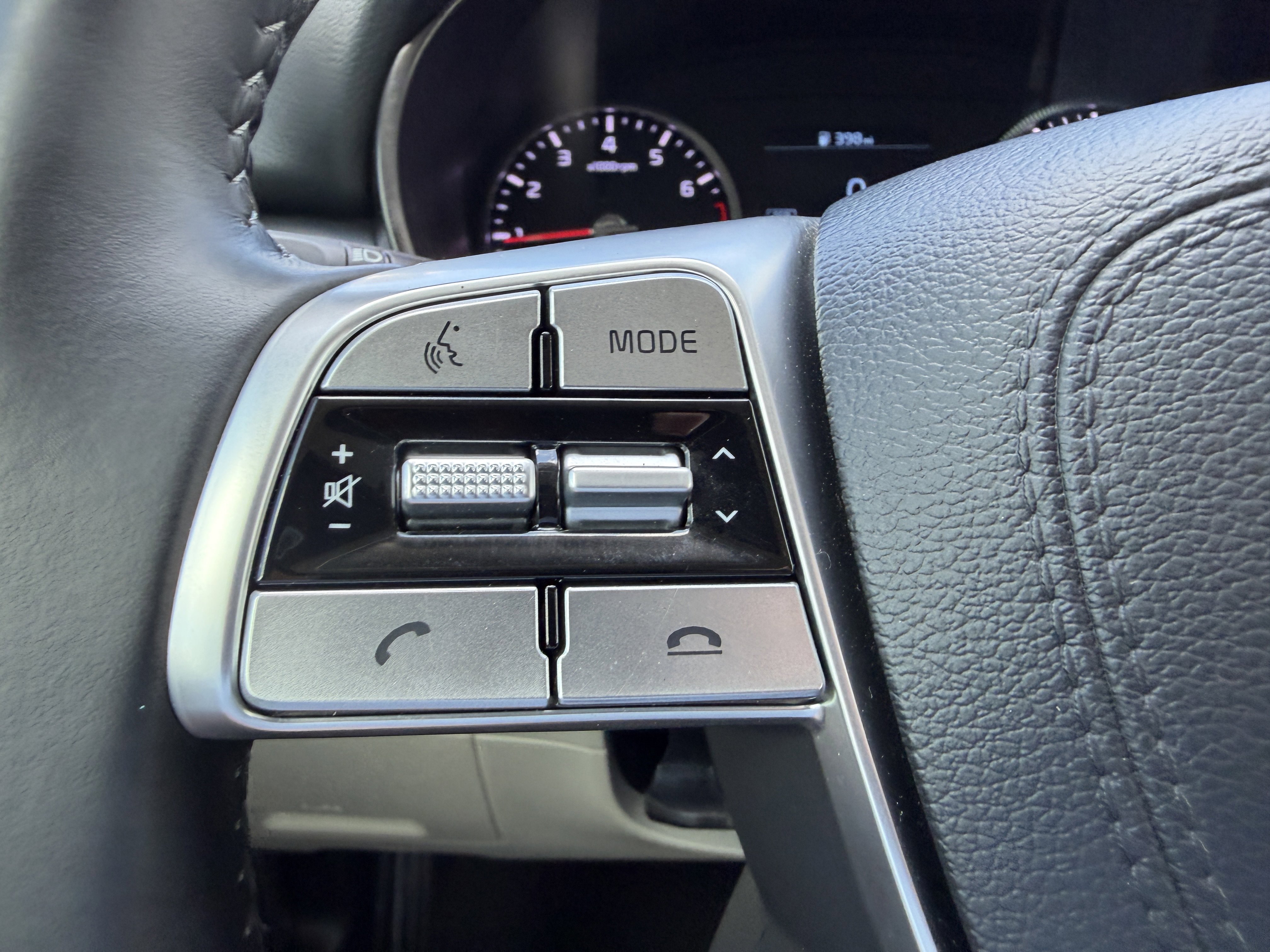 Used 2022 Kia Telluride S image 29