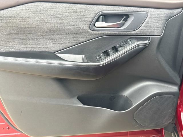Used 2023 Nissan Rogue SV FWD image 26