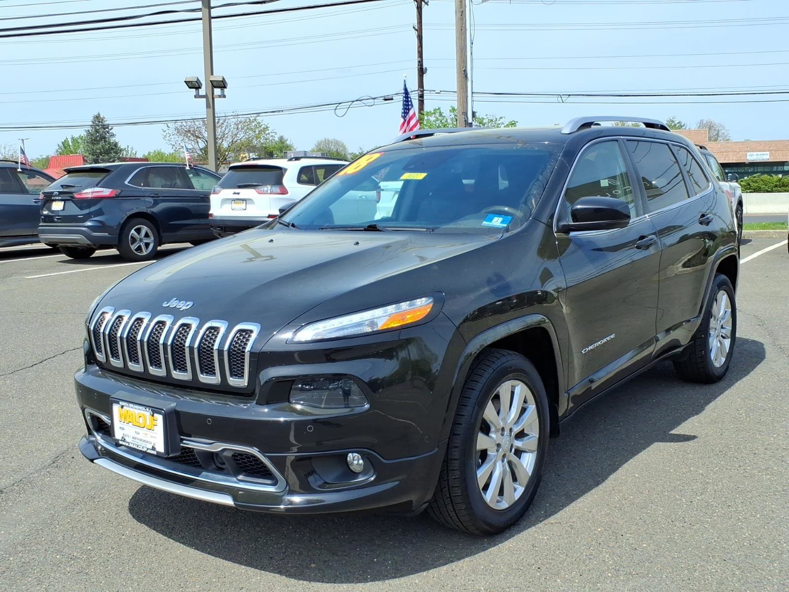 Used 2018 Jeep Cherokee Overland w/ Technology Group image 3