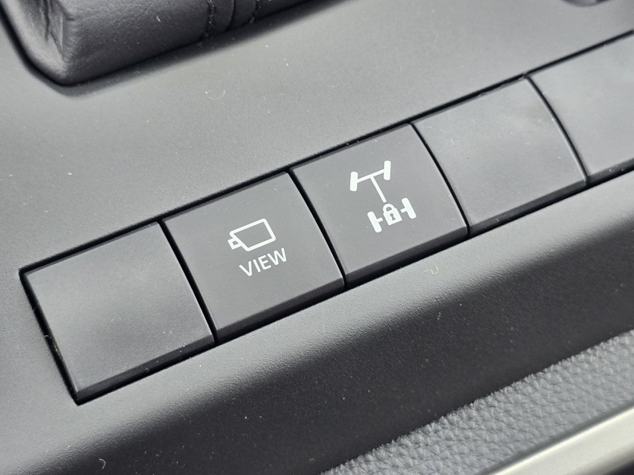 New 2026 Toyota 4Runner TRD Off-Road Premium AWD/4WD image 9