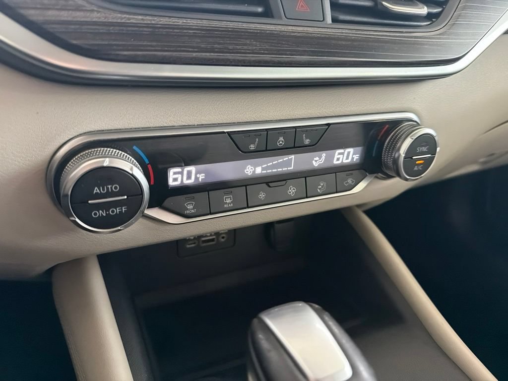 Used 2019 Nissan Altima 2.0 Platinum FWD image 30