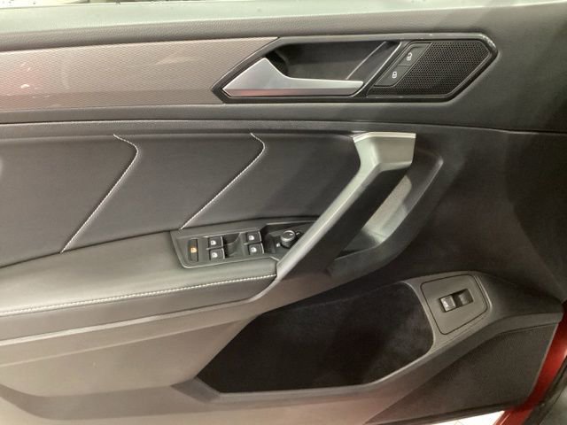 Certified 2024 Volkswagen Tiguan SE image 20
