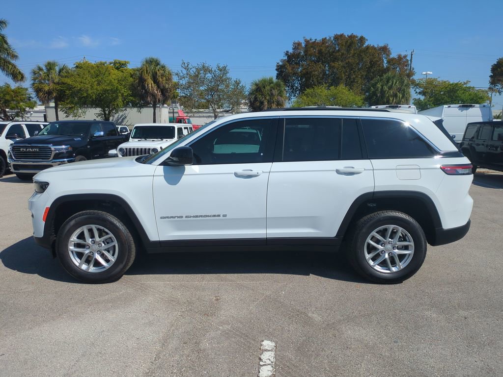 New 2025 Jeep Grand Cherokee Laredo RWD image 8