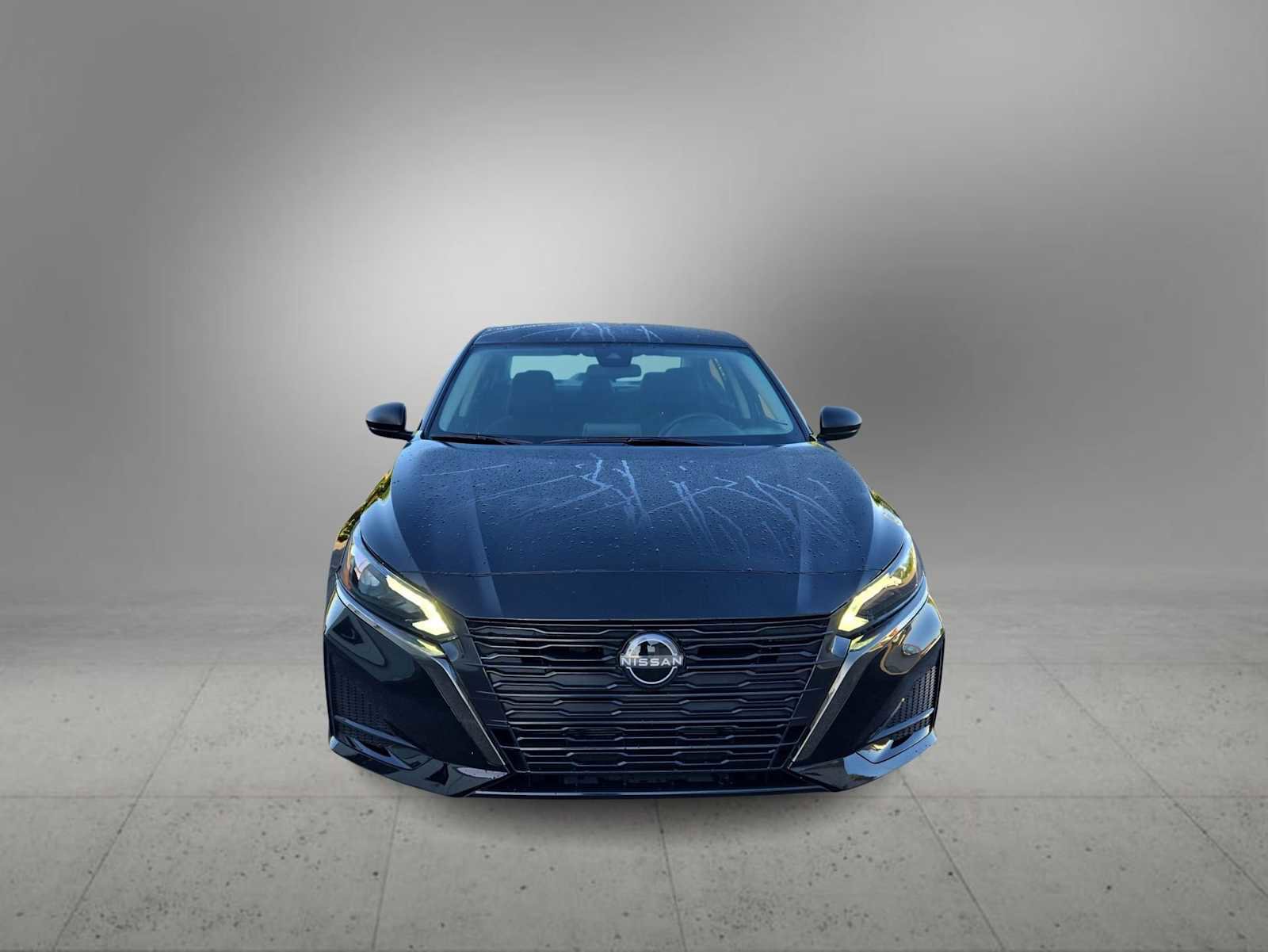 Used 2025 Nissan Altima 2.5 SV image 3