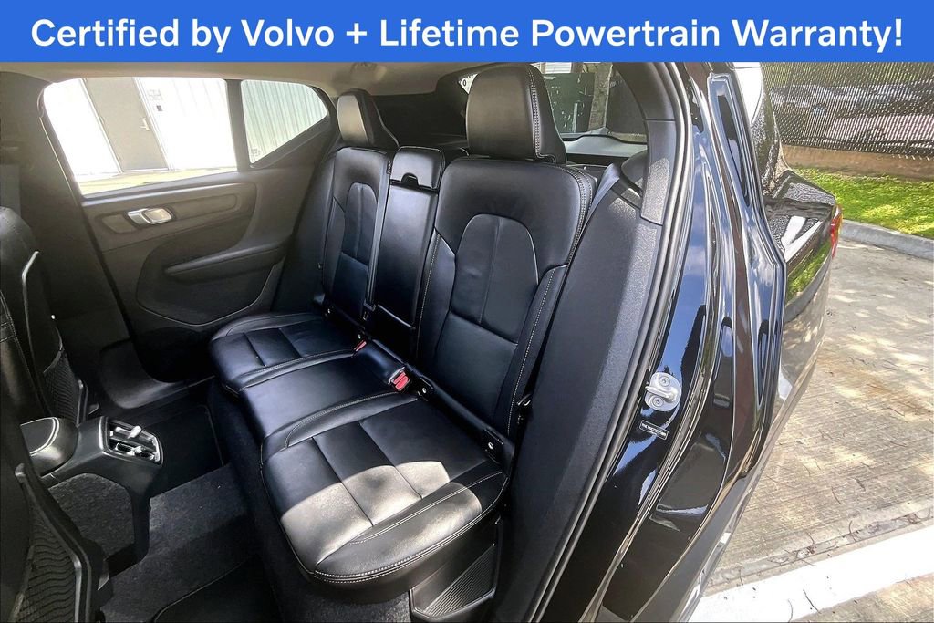 Certified 2026 Volvo XC40 B5 Plus AWD/4WD image 34