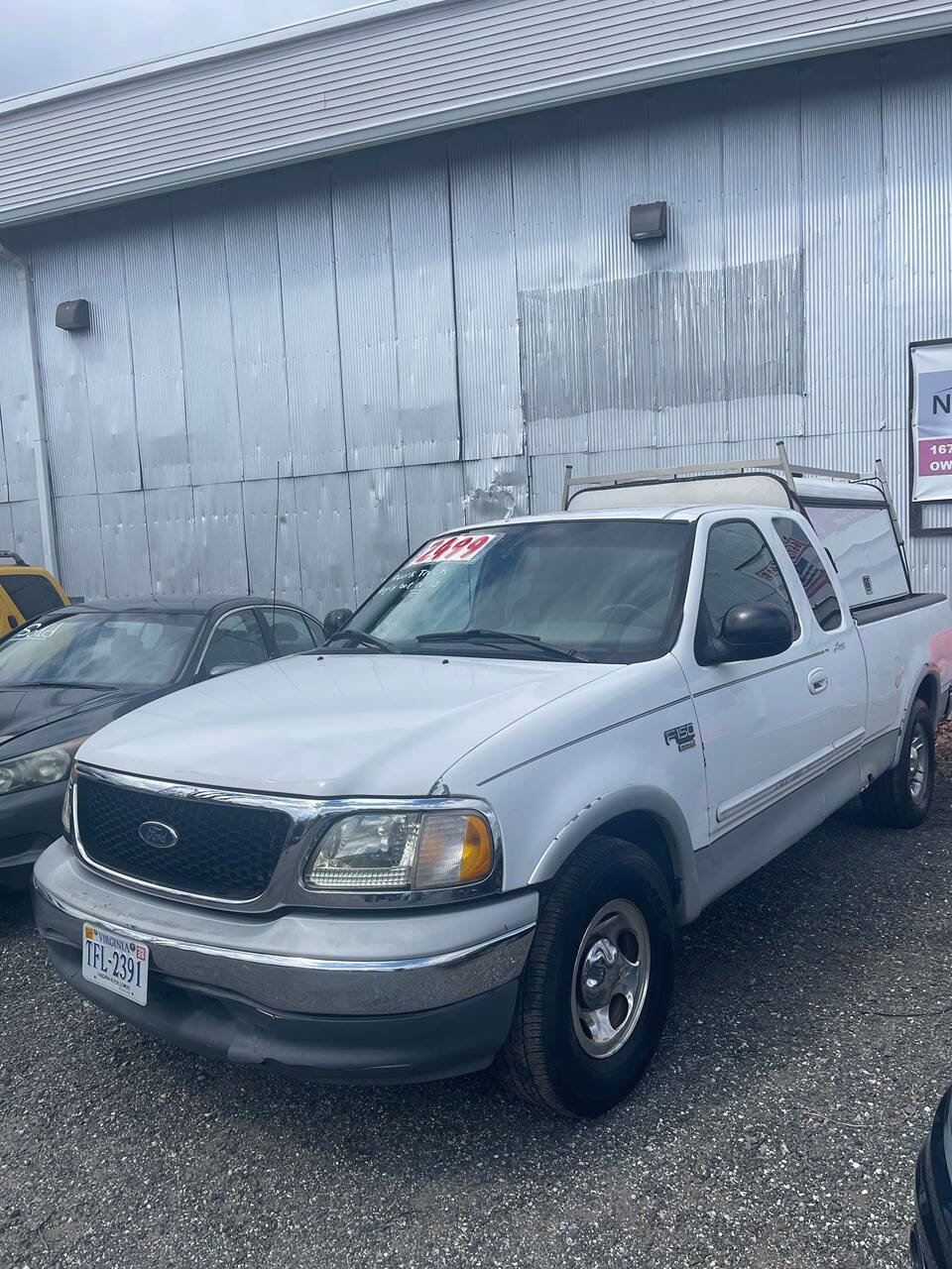 Used 2001 Ford F150 Lariat image 2