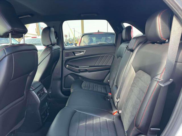 Used 2022 Ford Edge ST-Line w/ Cargo Accessory Package image 11