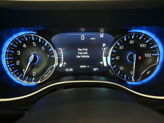 Used 2025 Chrysler Pacifica Select image 15