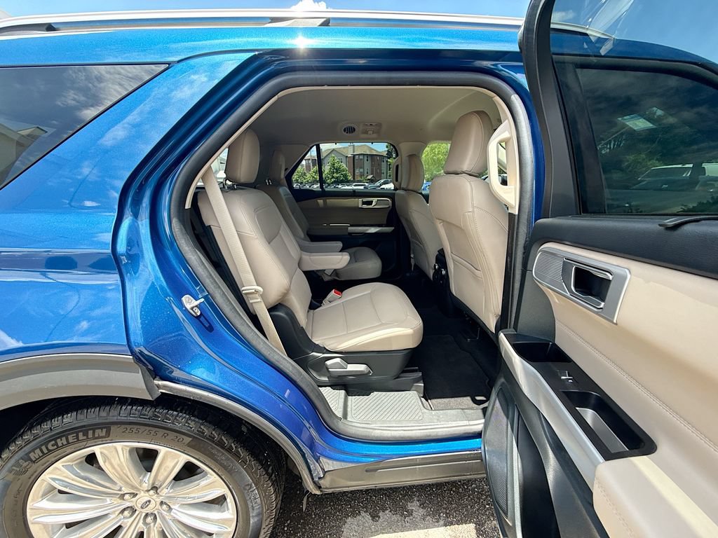 Used 2023 Ford Explorer Limited w/ Hybrid Equipment Group 310A RWD image 29