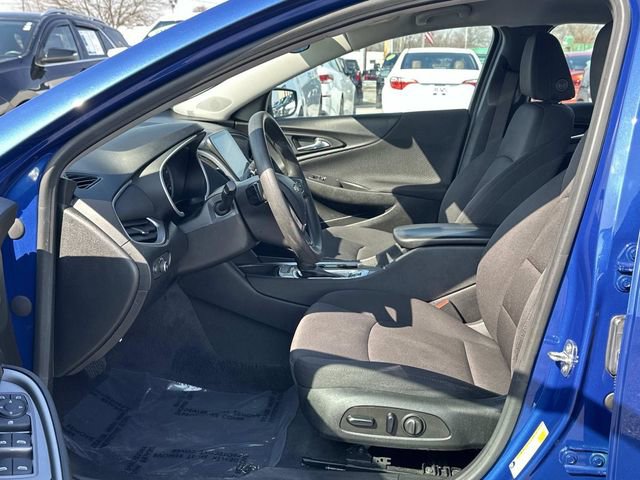 Used 2023 Chevrolet Malibu LT image 17